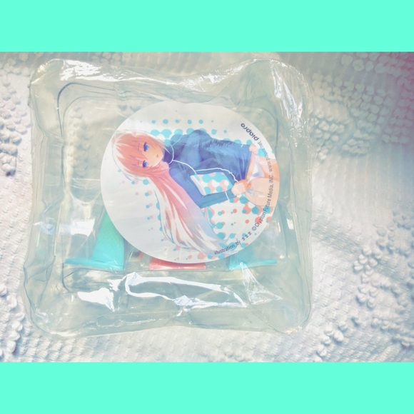 💙Rare Hatsune Miku plastic mascot - Picture 2 of 3